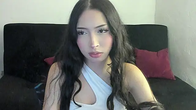 Snapshot of Britney_Rose chatting on 07-16-26, 04:31 Britney Rose online show from 07-16-26, 04:31