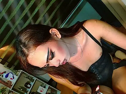 Queen yasii 88 online show from 04-15-26, 07:58