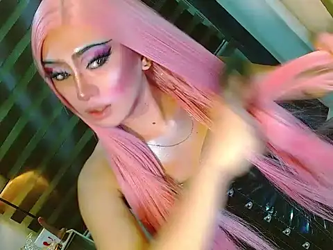 Snapshot of Queen_yasii_88 chatting on 06-03-26, 02:33 Queen yasii 88 online show from 06-03-26, 02:33