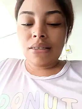 Naomi-Summer online show from 11-12-25, 04:22