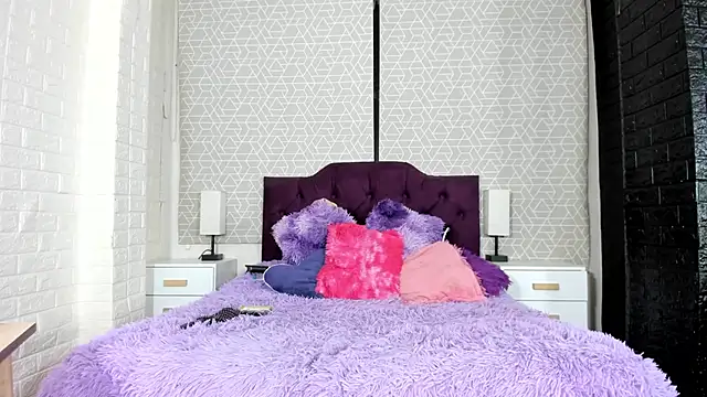 Zamara Kleii online show from 11-08-25, 04:38