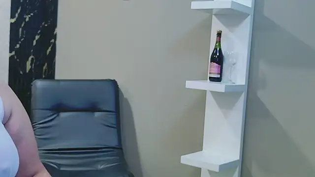 KiimBrooks online show from 02-08-26, 10:57