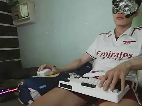 boyhigh1997 online show from 11-13-25, 03:10