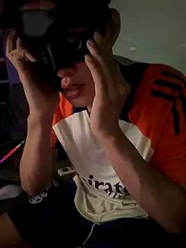 boyhigh1997 online show from 11-14-25, 07:45