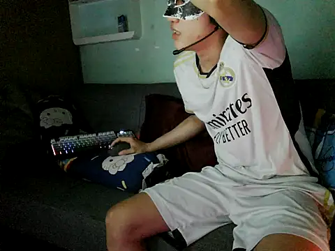 boyhigh1997 online show from 02-05-26, 09:38