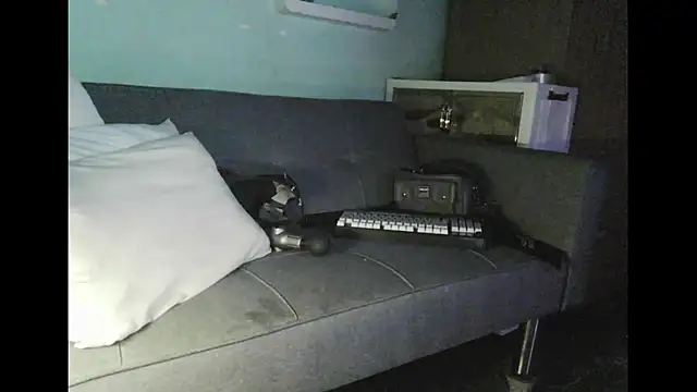 boyhigh1997 online show from 06-02-26, 03:34