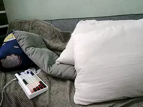 boyhigh1997 online show from 09-29-25, 08:54