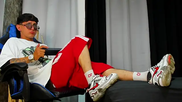 damiann wilians24 online show from 09-20-25, 03:33