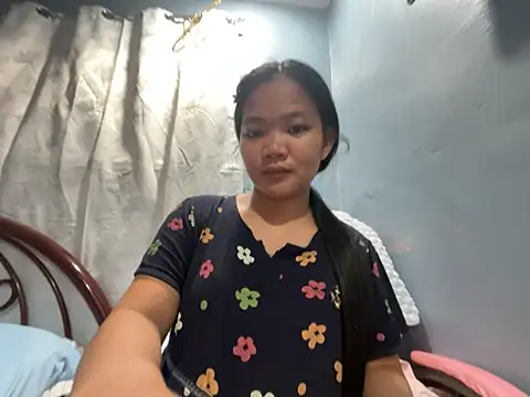 princess janine online show from 04-15-26, 09:48