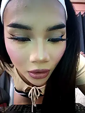 Coka bella online show from 03-18-26, 04:41