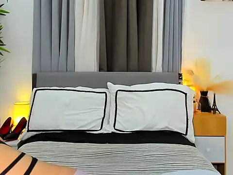 MistressPia online show from 11-08-25, 12:14