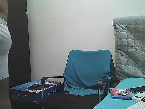 morenocabro10 online show from 10-10-25, 10:10