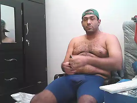 morenocabro10 online show from 10-06-25, 09:48