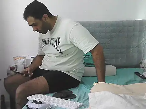 morenocabro10 online show from 04-21-26, 05:08