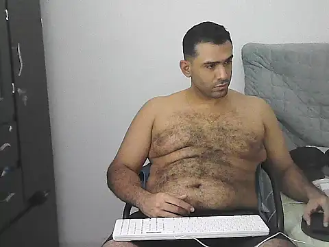morenocabro10 online show from 05-10-26, 10:33