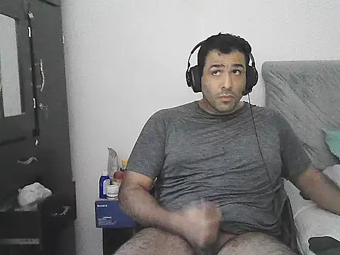 morenocabro10 online show from 06-18-26, 06:01