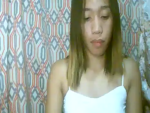 Snapshot of Virgen_christine01 chatting on 09-15-25, 01:55 Virgen christine01 online show from 09-15-25, 01:55