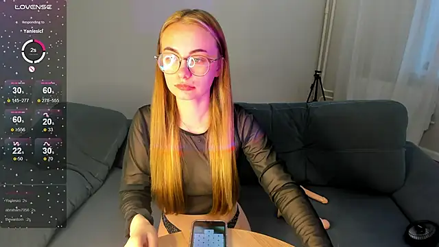 Snapshot of MewStella chatting on 09-24-25, 02:40 MewStella online show from 09-24-25, 02:40
