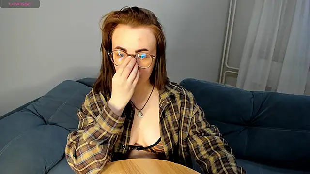 MewStella online show from 03-27-26, 05:58