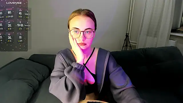 MewStella online show from 10-29-25, 11:36