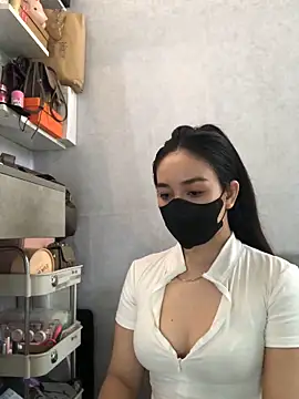 Snapshot of hanny_baby205 chatting on 09-15-25, 01:22 hanny baby205 online show from 09-15-25, 01:22