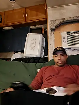 Rcarrasco15 online show from 01-12-26, 03:57