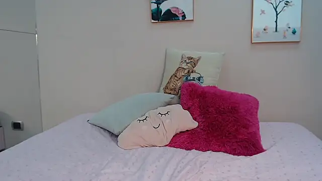 zooombee online show from 03-19-26, 07:36