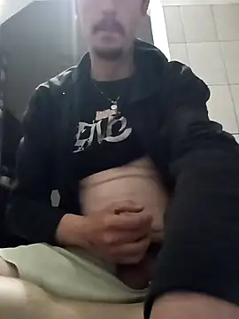 Snapshot of hugecock4u1990 chatting on 04-12-26, 12:14 hugecock4u1990 online show from 04-12-26, 12:14