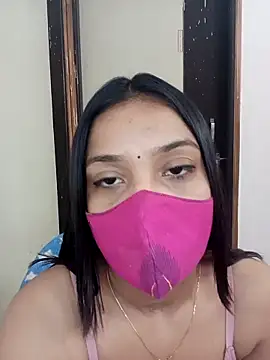 Cute Rakhi8 online show from 02-15-26, 08:02