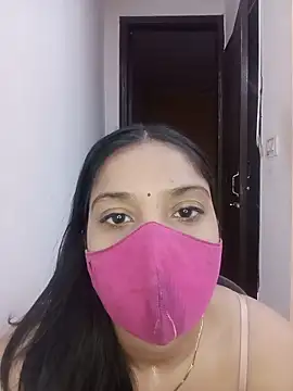 Snapshot of Cute_Rakhi8 chatting on 06-19-26, 05:35 Cute Rakhi8 online show from 06-19-26, 05:35
