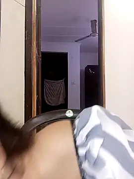 Cute Rakhi8 online show from 09-23-25, 05:03