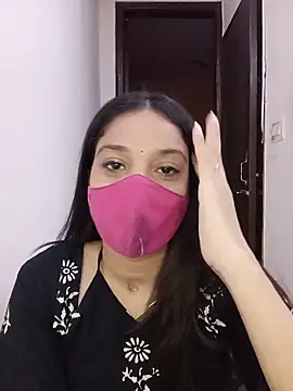 Snapshot of Cute_Rakhi8 chatting on 06-15-26, 05:29 Cute Rakhi8 online show from 06-15-26, 05:29