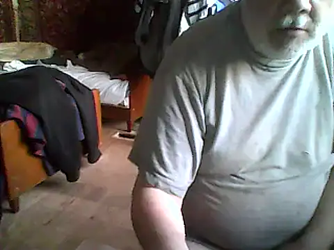 Snapshot of A1B3- chatting on 06-04-26, 05:39 A1B3- online show from 06-04-26, 05:39