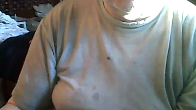 Snapshot of A1B3- chatting on 03-08-26, 03:15 A1B3- online show from 03-08-26, 03:15