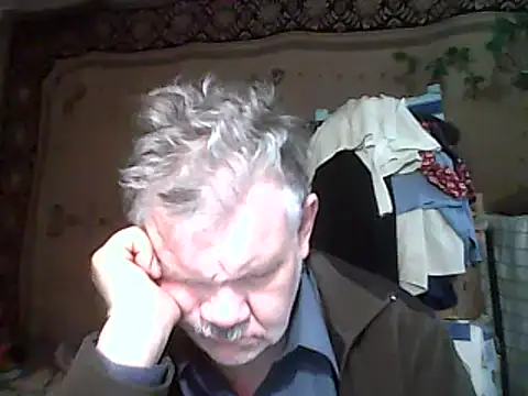 Snapshot of A1B3- chatting on 10-10-25, 03:13 A1B3- online show from 10-10-25, 03:13