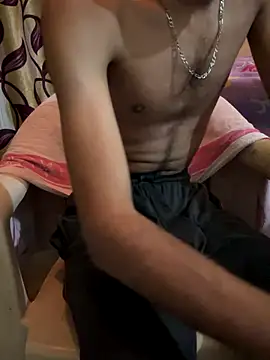 Snapshot of hoegupta chatting on 09-28-25, 06:15 hoegupta online show from 09-28-25, 06:15