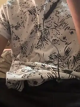 Snapshot of hoegupta chatting on 10-08-25, 10:06 hoegupta online show from 10-08-25, 10:06