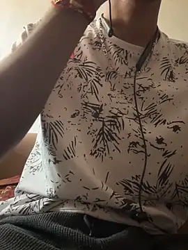 Snapshot of hoegupta chatting on 09-09-25, 08:13 hoegupta online show from 09-09-25, 08:13