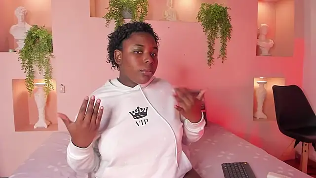 NanyMoreno online show from 01-12-26, 01:07