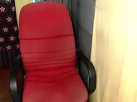 lovelyallena07 online show from 06-12-26, 03:04