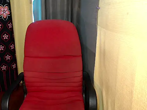 lovelyallena07 online show from 06-30-26, 12:32
