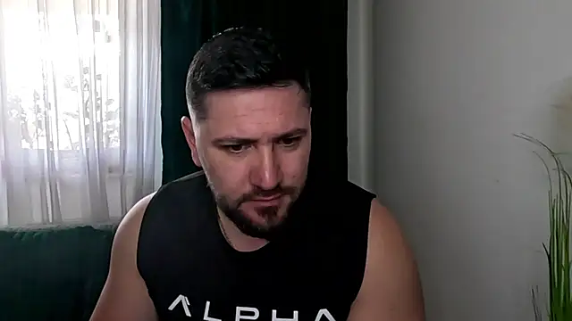 Gold Alpha Boy online show from 04-21-26, 07:48