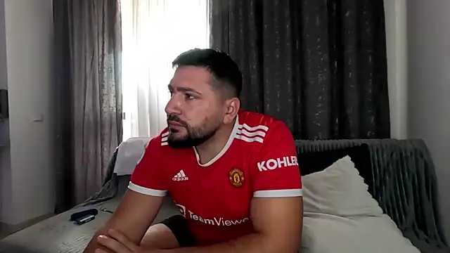 Gold Alpha Boy online show from 09-29-25, 07:59