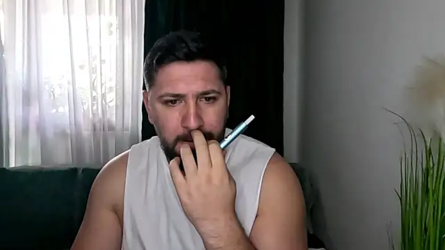 Gold Alpha Boy online show from 04-18-26, 07:44