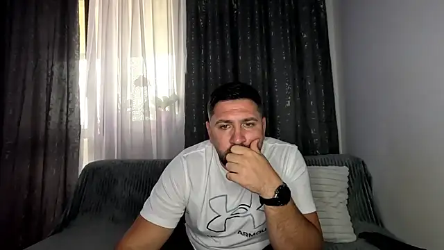 Gold Alpha Boy online show from 09-24-25, 02:01