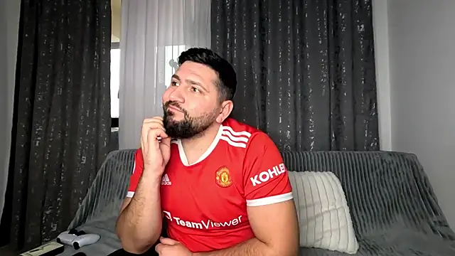 Gold Alpha Boy online show from 11-22-25, 01:10