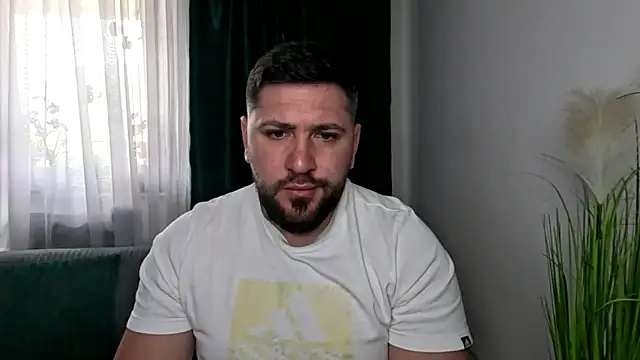 Gold Alpha Boy online show from 04-22-26, 07:59