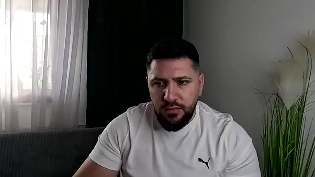 Snapshot of Gold_Alpha_Boy chatting on 02-10-26, 12:26 Gold Alpha Boy online show from 02-10-26, 12:26