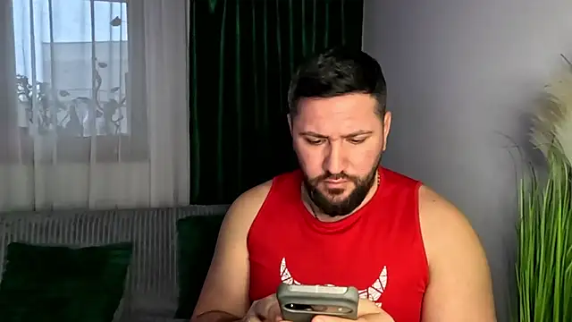 Snapshot of Gold_Alpha_Boy chatting on 02-06-26, 03:08 Gold Alpha Boy online show from 02-06-26, 03:08