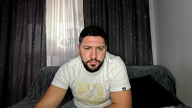 Gold Alpha Boy online show from 11-11-25, 09:04